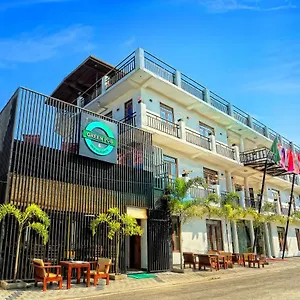 4* Отель Asian Grand